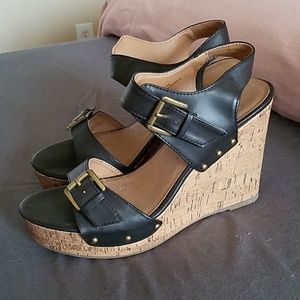 NWOT Mossimo Supply Co. Black & Cork Wedges